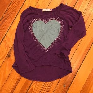 Play six purple shirt with blue heart size 5